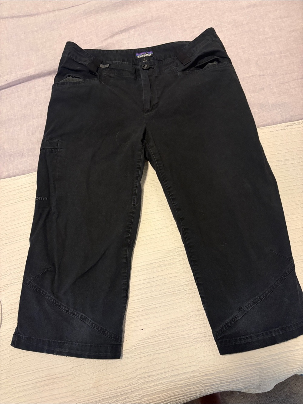 Patagonia Black Venga capri